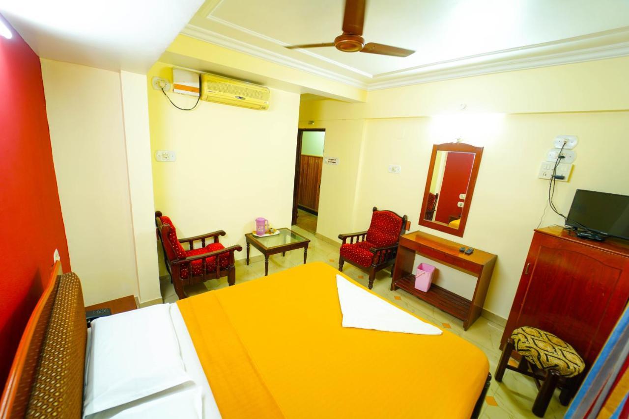 Amogha Residency Mysore Exterior foto